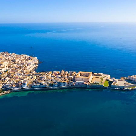Villa Nisa Apartment Sea View Fontane Bianche Dış mekan fotoğraf