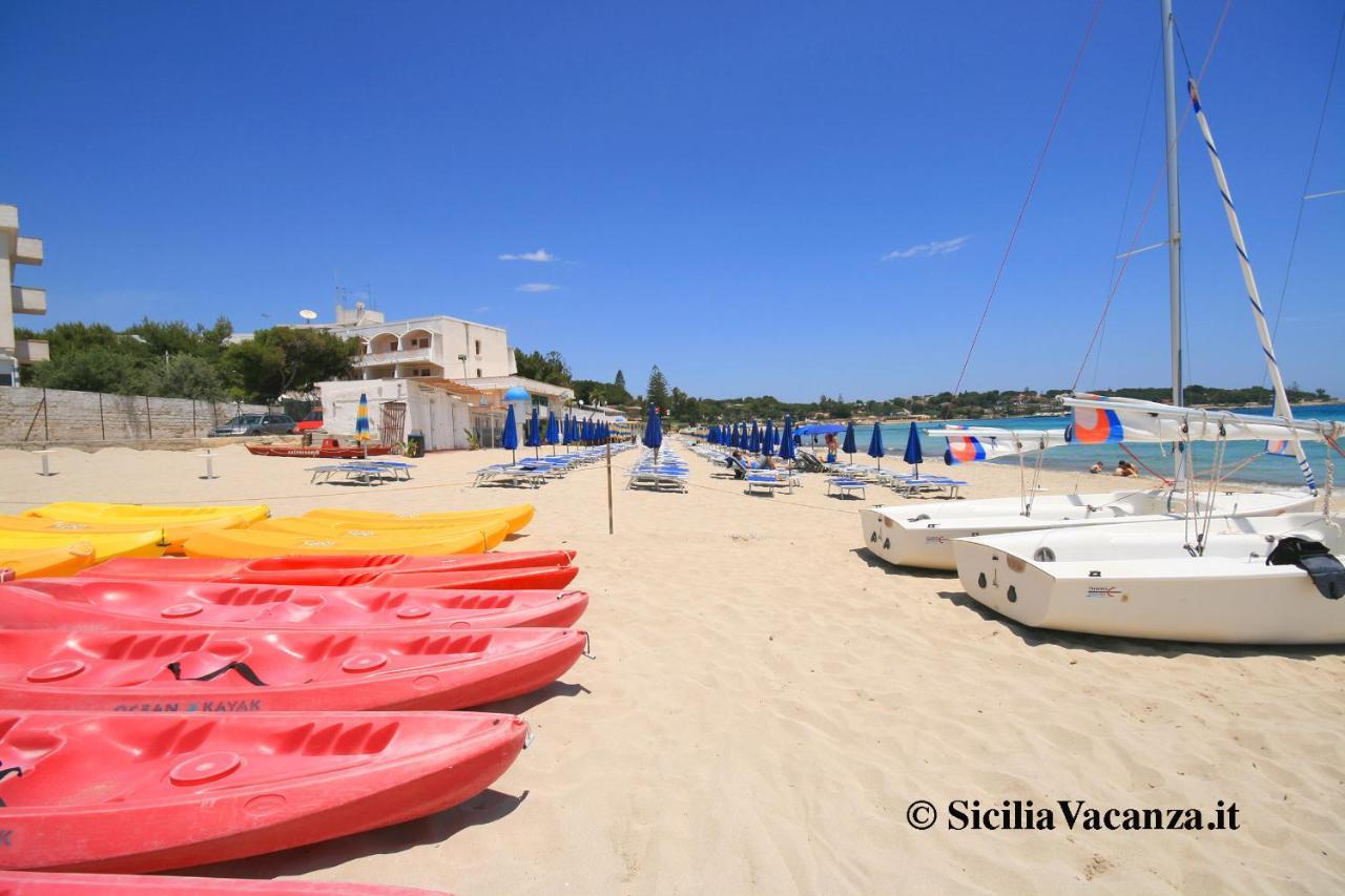 Villa Nisa Apartment Sea View Fontane Bianche Dış mekan fotoğraf